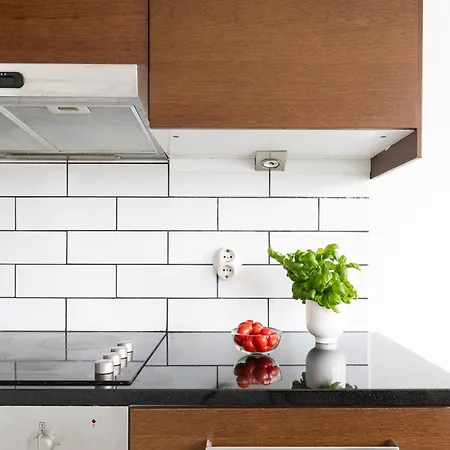 Family In Kallio Beside Metro W/ Free Parking *